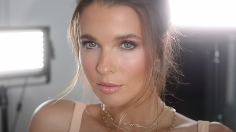 How To: Apply NARS light reflecting foundation + Hooded Eyelid TUTORIAL